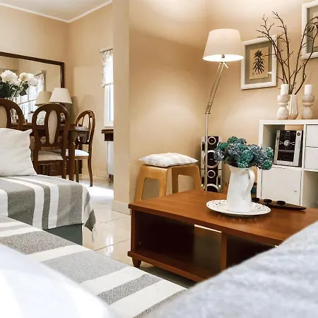 Apartament Kaloudis & *